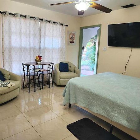 North Naples The Green Door Bungalow מראה חיצוני תמונה