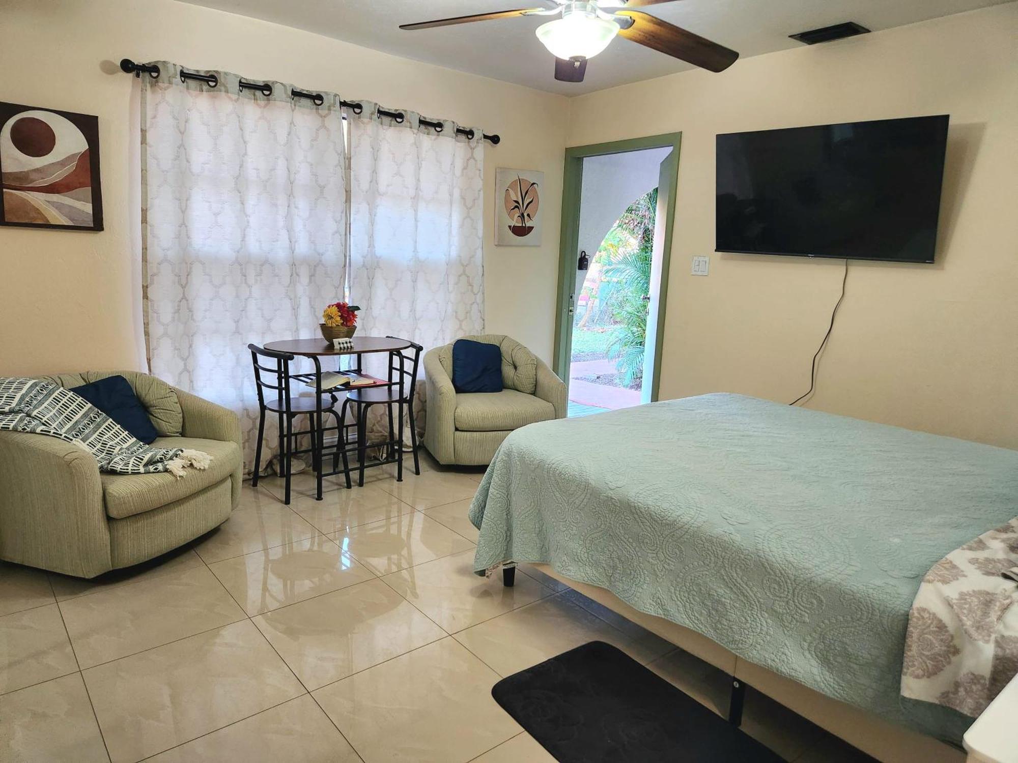 North Naples The Green Door Bungalow מראה חיצוני תמונה